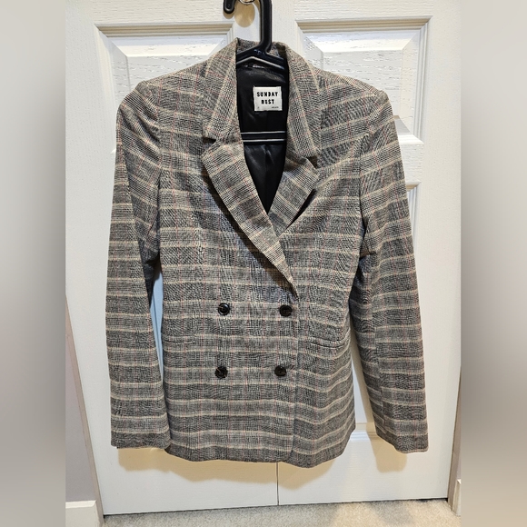 Aritzia Sunday Best Blazer size XS - Picture 2 of 8